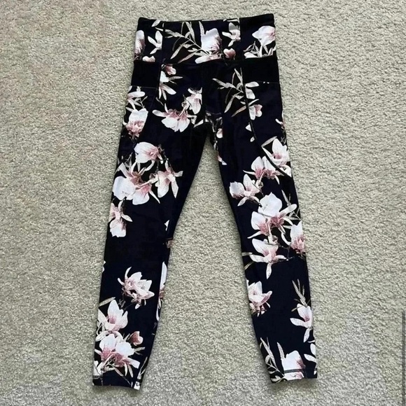 Athleta Magnolia Salutation Stash Pocket Tight Leggings - Picture 8 of 12